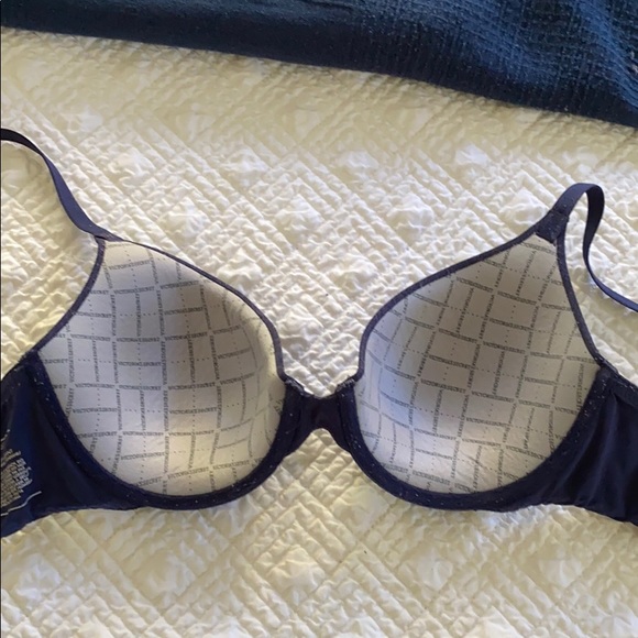 Victoria Secret bra - Picture 3 of 3